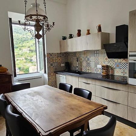 Bel & Ancien Appartement T3 Renove Dans Sartene Экстерьер фото